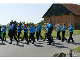 Bittprozession an Pfingstmontag (Foto: Karl-Franz Thiede)